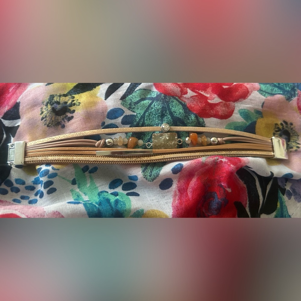 Ryze Magnetic Stone Wrap Bracelet